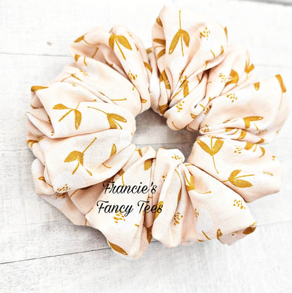 Floral Light Pink Scrunchies/Ponytail Holder/Scrunchy/ Birthday Gift/Cotten Fabric/Hair Tie Holder