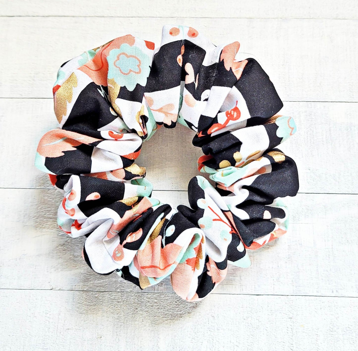 Flower Theme Scrunchy/Ponytail Holder/Hair Tie Scrunchy/Birthday Gift/Scrunchy/Cotton Fabric