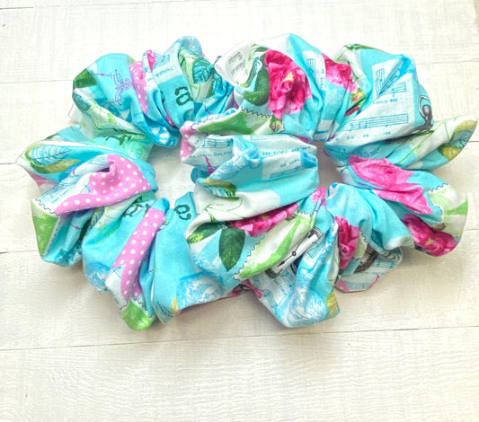 Paris Scrunchy/Paris Theme Scrunchy/Cotton Fabric/Kids Scrunchy/Birthday Gift/Hair Tie/Ponytail Holder