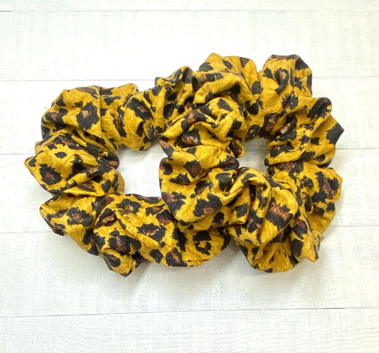 Cheeta Scrunchy/Ponytail Holder/Hair Tie/Birthday Gift/Wedding Gift/Scrunchies For Girls/Silk Fabric/Silk Scrunchies